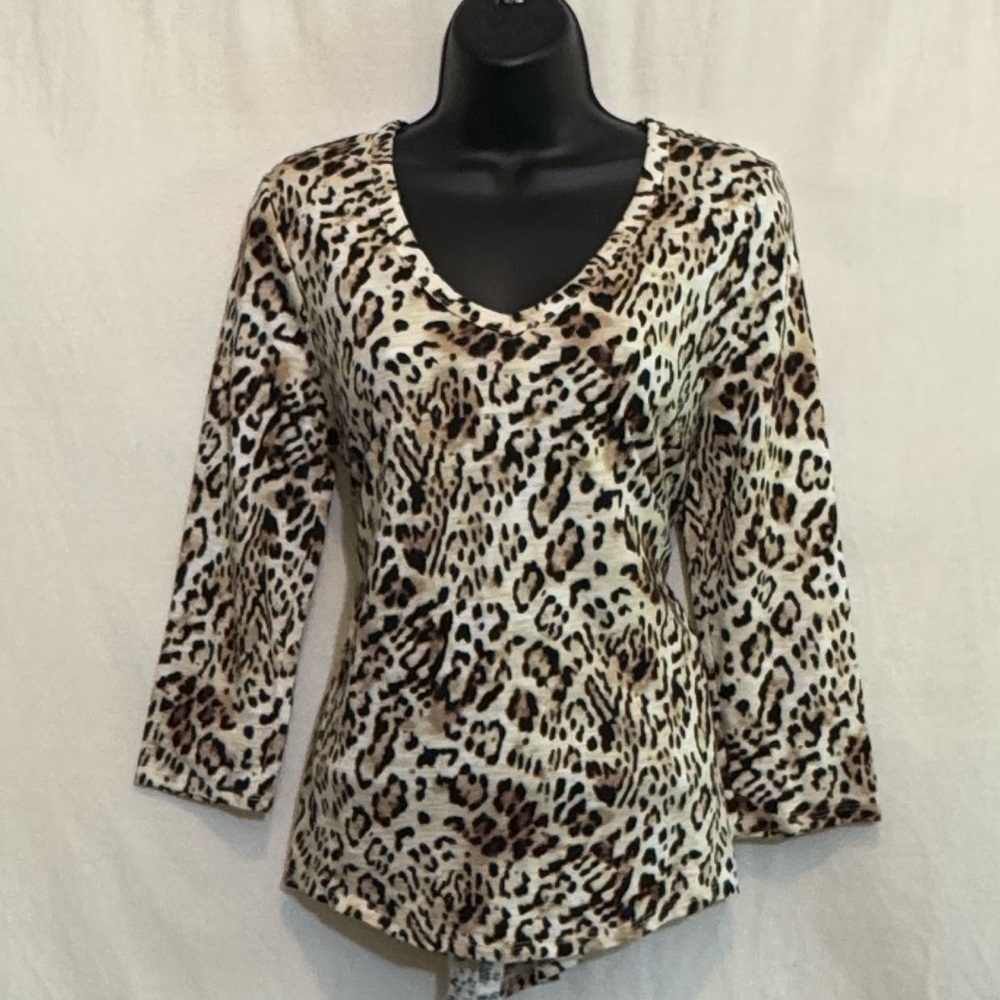 C-172 Chico’s Cream Brown & Black Animal‎ Print Pullover Sweater Size S